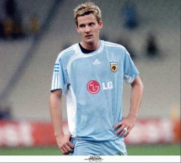 Για την ανανέωση της συνεργασίας της με τον Ζούλιο Σέζαρ κινείται η ΑΕΚ