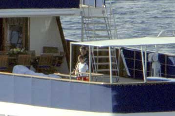 Αντιδράσεις για τις πολυτελείς διακοπές του «Σαρκό»- ταραχές σε γαλλικές πόλεις