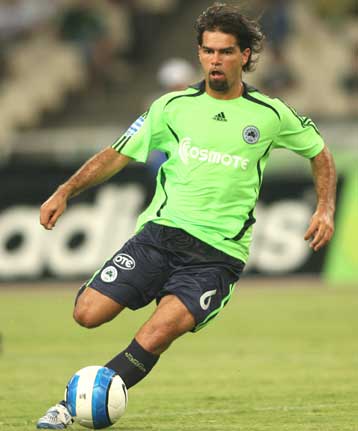 Κοντά στην έξοδο από την Παιανία ο Μπόβιο, επιμένουν οι Πορτογάλοι για Πεσέιρο