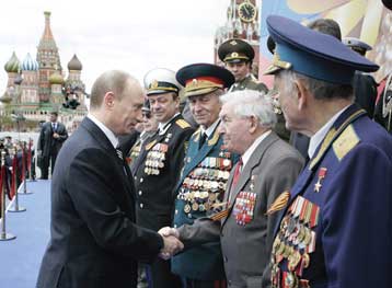 Kατηγορίες απηύθυνε ο Βλ.Πούτιν προς την Εσθονία για το σοβιετικό μνημείο