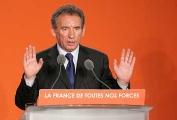Την ίδρυση νέου κόμματος ανακοίνωσε ο Φρανσουά Μπαϊρού