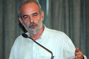 Να κλείσει ο κύκλος του δικομματισμού ζήτησε ο Αλ.Αλαβάνος