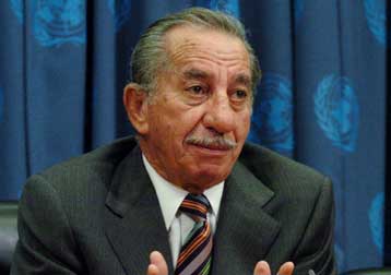 Το κόστος της επανένωσης της Κύπρου επηρεάζει την ένταξη της χώρας στην ευρωζώνη