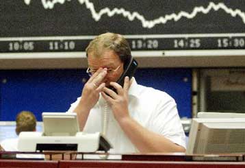 Σε αρνητικό έδαφος τα ευρωπαϊκά χρηματιστήρια την Παρασκευή