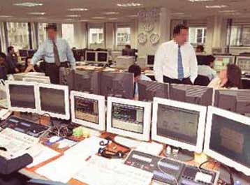 Φως στους χειρισμούς της «Ακρόπολις» από την Επιτροπή Κεφαλαιαγοράς