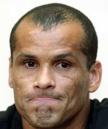 Ο Κόκκαλης δεν τήρησε το λόγο του, είπε ο Ριβάλντο αποχαιρετώντας τον Ολυμπιακό