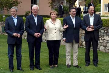 Κάλεσμα Μέρκελ στους εταίρους της για συμφωνία επί του Ευρωσυντάγματος