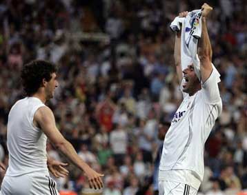 Με 4-3 υπέταξε η Ρεάλ την Εσπανιόλ και πέρασε στην πρώτη θέση