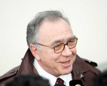 Μεταμεσονύχτια ανακοίνωση Σ. Κόκκαλη και κάλεσμα για ηρεμία στη φιέστα