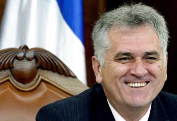 Απομακρύνεται από την προεδρία της σερβικής Βουλής ο υπερεθνικιστής Τ.Νίκολιτς