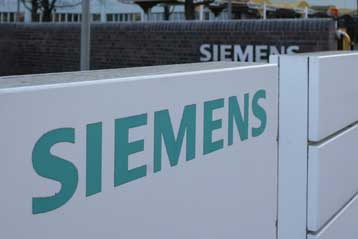 Ποινές φυλάκισης με αναστολή σε δύο πρώην στελέχη της Siemens για διαφθορά