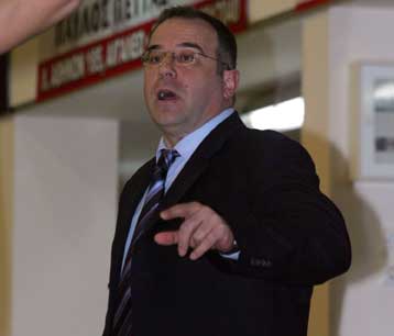 Στον πάγκο του Αιγάλεω και τη νέα σεζόν ο Θανάσης Σκουρτόπουλος