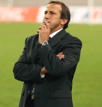 Ο Μουνιόθ φεύγει, ο Πεσέιρο έρχεται (;) για τον Παναθηναϊκό