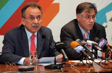 Φήμες για σύγκρουση Σιούφα – Στεφάνου σχετικά με προαγωγές-εξπρές