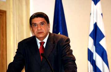 «Σταθερή στις θέσεις της» η κυβέρνηση για το Ασφαλιστικό, παρά τις συστάσεις Αλμούνια