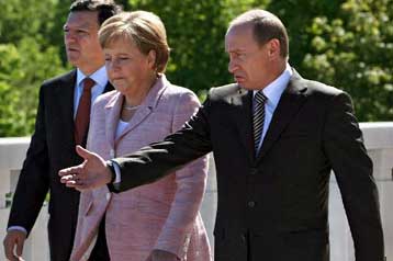 Οι διαφωνίες έριξαν βαριά σκιά στη σύνοδο Ευρωπαϊκής Ένωσης – Ρωσίας