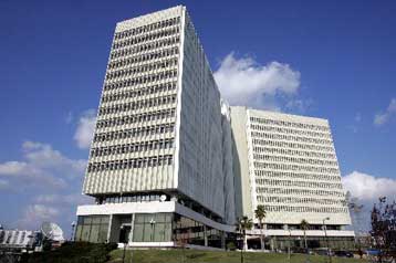 Στην πώληση του 10% των μετοχών του ΟΤΕ προσανατολίζεται η κυβέρνηση