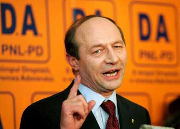 Το 75% των Ρουμάνων λέει «όχι» στην καθαίρεση του προέδρου της χώρας