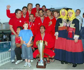 Ο Ολυμπιακός υπερασπίστηκε το τρόπαιο του Κυπέλλου, ατύχησε ο Εθνικός στο 13ο τελικό