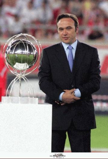 Νικολαΐδης για συλλόγους που ζουν από κυβερνήσεις, Π. Κόκκαλης για το κλάμα του Ρίμπο