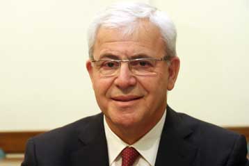 Μείωση ενοποιημένων κερδών κατά 53,6% για τη ΔΕΗ το α τρίμηνο του 2007