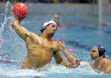 Ο Ολυμπιακός θέλει να σφραγίσει στην Βουδαπέστη την πρόκρισή του στο φάιναλ-4