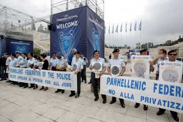 Ανεστάλησαν οι κινητοποιήσεις των αστυνομικών