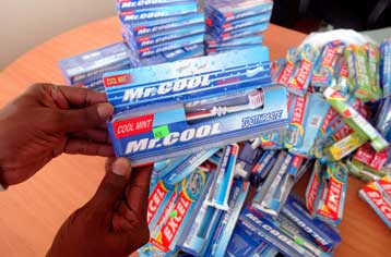 Μολυσμένες κινεζικές οδοντόπαστες εξήχθησαν σε αγορές της Αμερικής