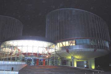 Δικαίωση από το ΕΔΑΔ για πολίτη που υπέστη κακομεταχείριση από την ΕΛ.ΑΣ.