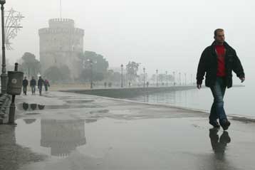 Απελευθέρωση ναύλων στην ακτοπλοϊκή σύνδεση Θεσσαλονίκης με τα νησιά, ζητά το ΕΒΕΘ