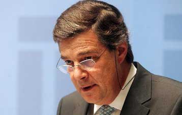 Νέες εξαγορές και συγχωνεύσεις στον τραπεζικό κλάδο βλέπει ο Τ.Αράπογλου