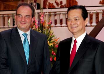 Επαφές Καραμανλή στο Βιετνάμ, τελευταίο σταθμό της περιοδείας σε ΝΑ Ασία και Ωκεανία