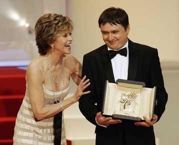 Στη ρουμανική ταινία «4 μήνες, 3 εβδομάδες και 2 μέρες» ο Χρυσός Φοίνικας