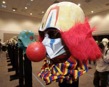 Χιλιάδες άτομα συγκεντρώθηκαν στο μεγάλο πάρτι του «Πολέμου των Αστρων»