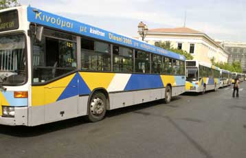Στη Βουλή θα φέρει το ΠΑΣΟΚ το ζήτημα των προμηθειών των λεωφορείων της ΕΘΕΛ