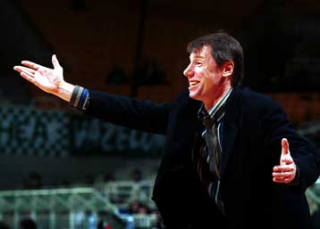 Τα ηνία της εθνικής Σερβίας ανέλαβε ο Ζόραν Σλάβνιτς