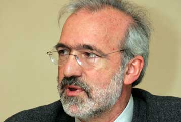 Διασύνδεση των νησιών με το δίκτυο της ηπειρωτικής Ελλάδας προτείνει η ΡΑΕ