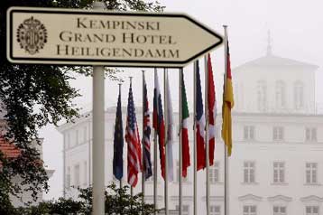 Στη Γερμανία οι ΥΠΕΞ της G8 για την προετοιμασία της συνόδου της 6ης Ιουνίου