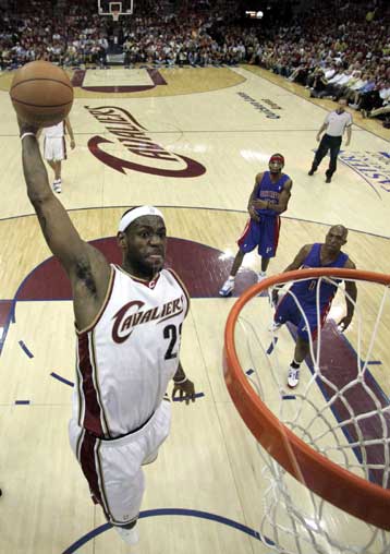 Νίκη των Καβαλίερς επί των Πίστονς και 2-2 στη σειρά των αγώνων