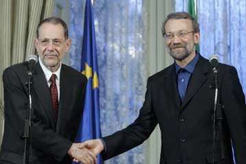 Θετικό κλίμα αλλά καμία πρόοδος στις διαπραγματεύσεις για τα πυρηνικά του Ιράν