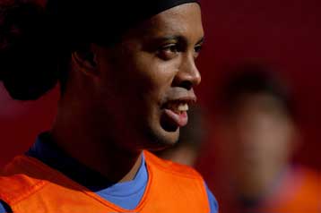 Έφεση κατά της τιμωρίας του Ροναλντίνιο κατέθεσε η Μπαρτσελόνα