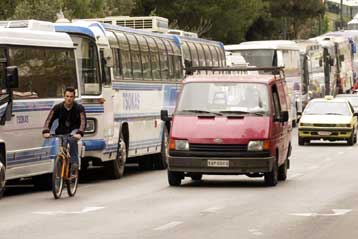 Σε ισχύ από την Κυριακή 3 Ιουνίου ο νέος ΚΟΚ με τσουχτερά πρόστιμα