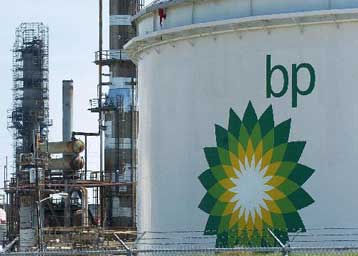 Η ρωσική κυβέρνηση απειλεί την BP με αφαίρεση άδειας σε εγκαταστάσεις στη Σιβηρία