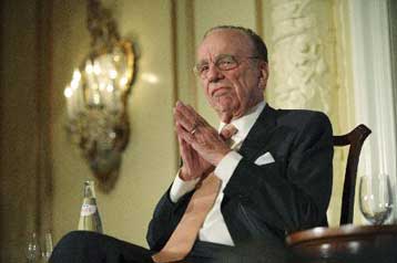 Η οικογένεια Μπάνκροφτ αλλάζει τακτική και συζητά την πώληση του Dow Jones στον Ρ.Μέρντοκ