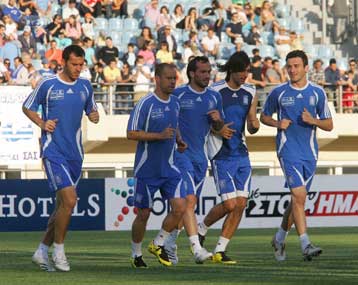 Με τη δύναμη του κόσμου της η Εθνική για τη νίκη κόντρα στην Ουγγαρία