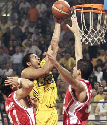 Πέμπτη πράξη και τελευταία για Αρη και Ολυμπιακό για μία θέση στον τελικό