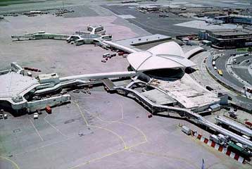 Συλλήψεις υπόπτων για σχέδιο βομβιστικής επίθεσης στο αεροδρόμιο JFK της Νέας Υόρκης