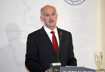 Να μην εμπλακούν τα εθνικά θέματα στην προεκλογική αντιπαράθεση ζητά ο Γ.Παπανδρέου