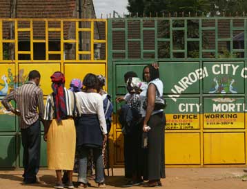 Η αστυνομία σκοτώνει σε έφοδο 22 άτομα θρησκευτικής ομάδας στην Κένυα