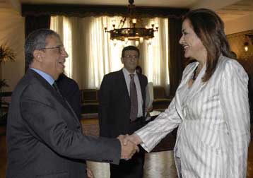 Συνάντηση με τον γγ του Αραβικού Συνδέσμου είχε η Ντ.Μπακογιάννη στην Αίγυπτο